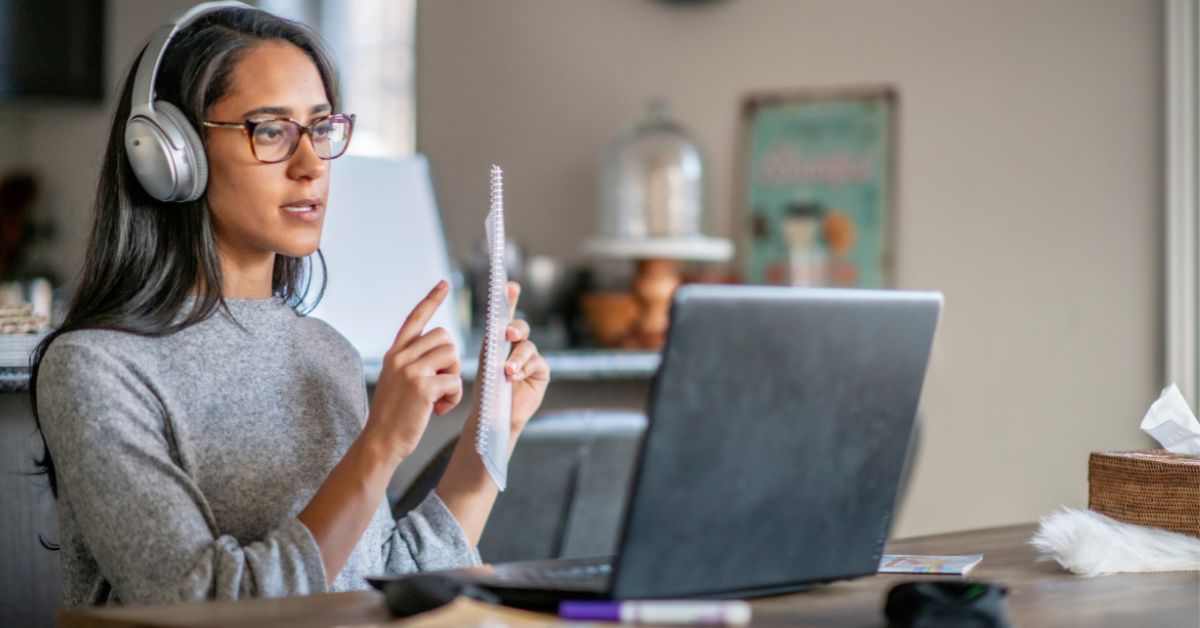 IELTS Preparation Course vs. Self-Study: Which One Ensures Success? 3 IELTS Online course